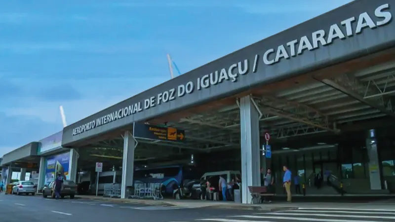 Aeroporto Internacional de Foz do Iguaçu, ponto de recepção do transfer da COOTTRAFOZ