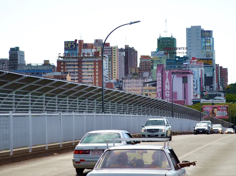 Comércio de Ciudad del Este, destino de transfer para compras no Paraguai