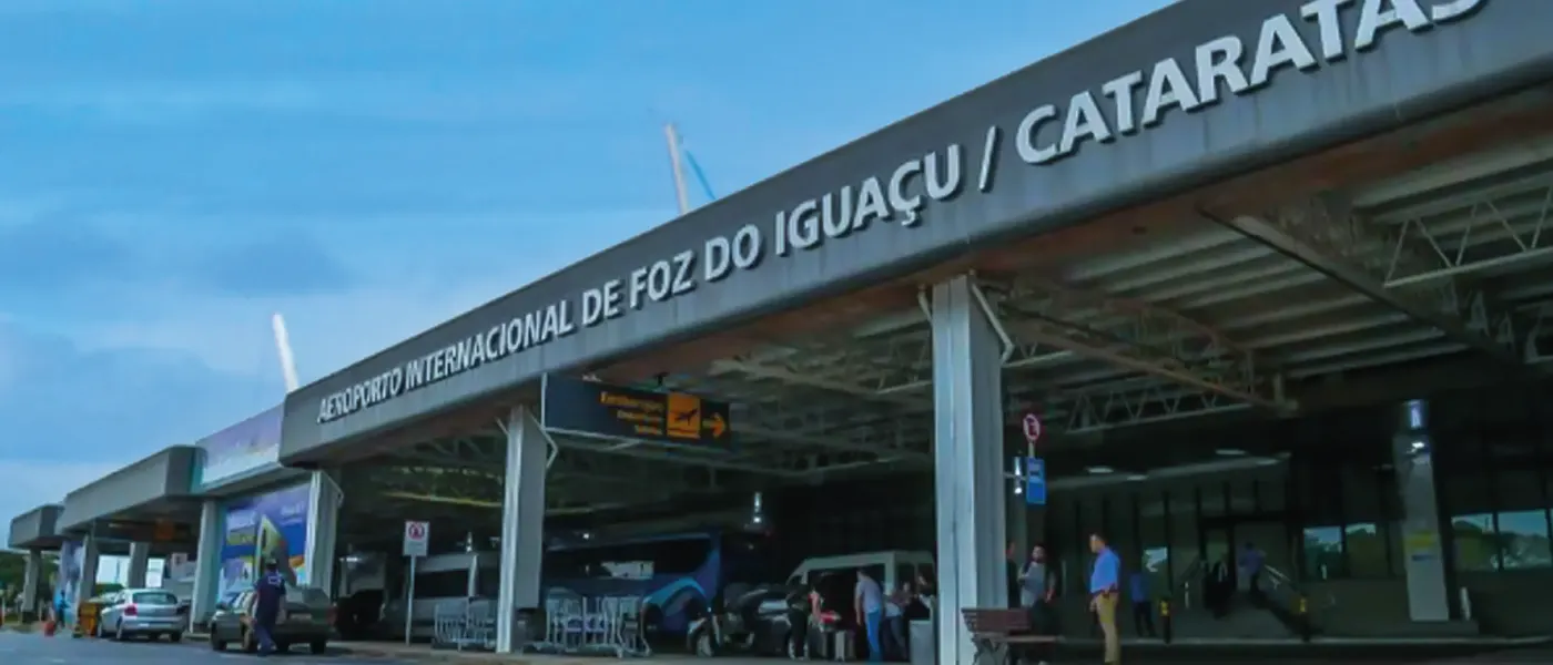 Aeroporto Internacional de Foz do Iguacu, recepcao do transfer da COOTTRAFOZ